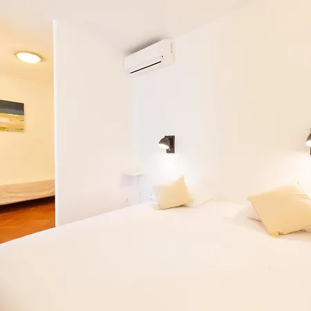 Casa Vecchia + 2* Calvi (Corsica)