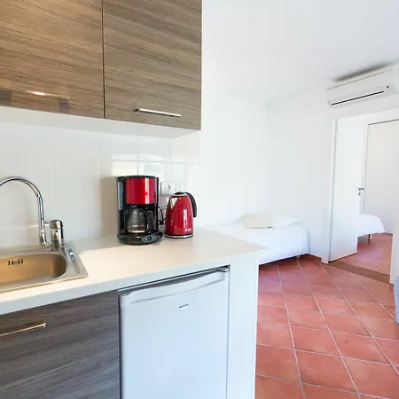 Casa Vecchia + Apart-hotel 2*