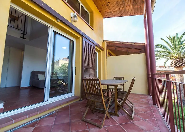 Aparthotel Casa Vecchia + Calvi (Corsica)