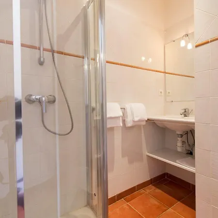 Ξενοδοχείο με διαμερίσματα Casa Vecchia + 2*