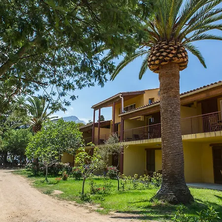 Ξενοδοχείο με διαμερίσματα Casa Vecchia + 2*
