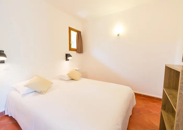 Casa Vecchia + 2* Calvi (Corsica)