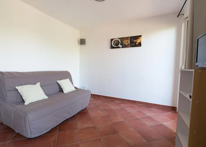 Casa Vecchia Rooms + Apartments