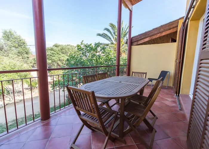 Casa Vecchia Rooms + Apartments 2*