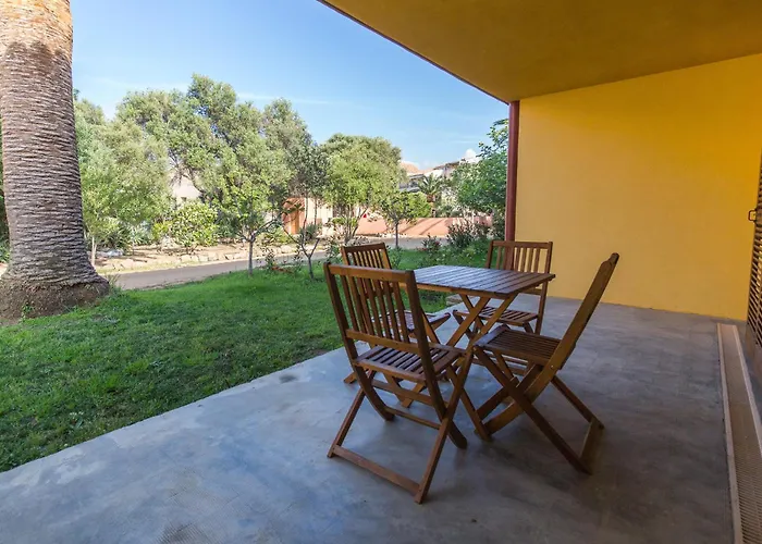 Casa Vecchia Rooms + Apartments